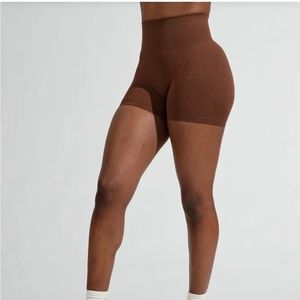 Buff Bunny Ribbed Seamless Scrunch Short